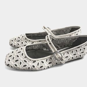 Acinda White and Black Floral Mary Jane Flats